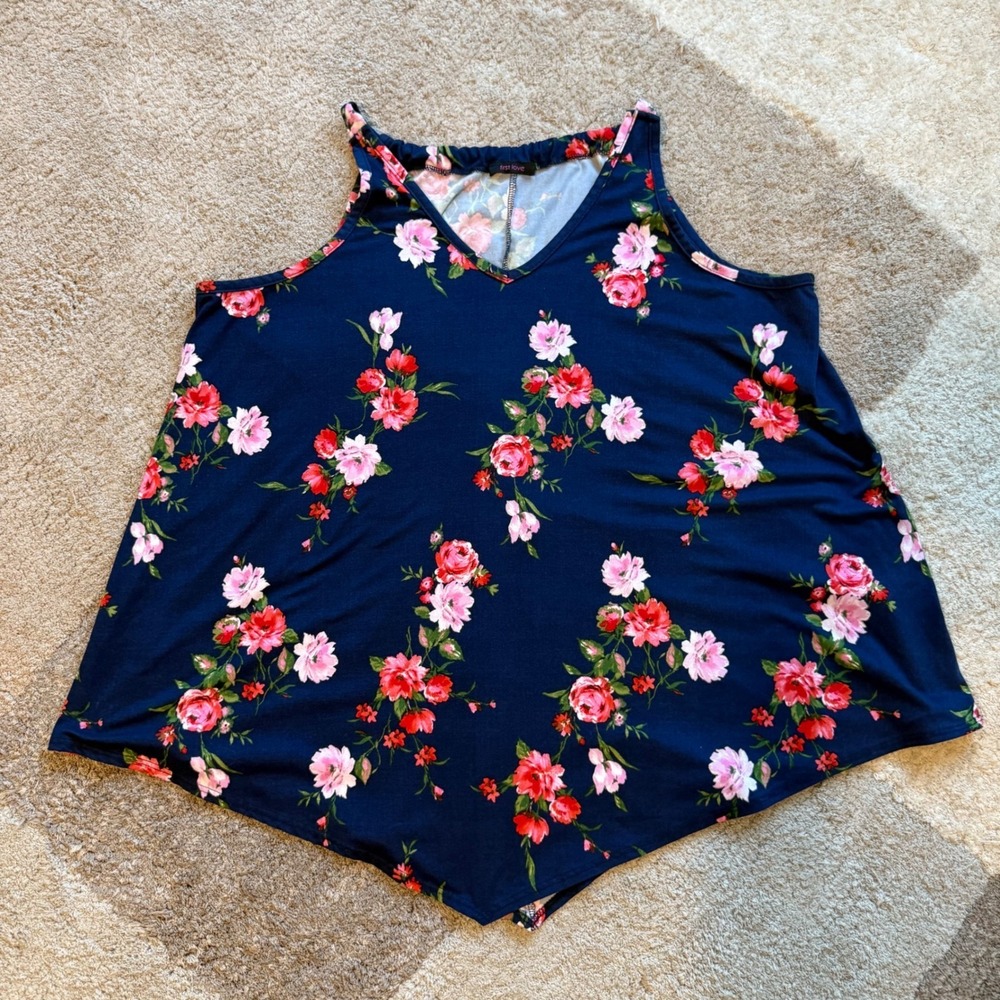 First Love Navy Blue Floral Handkerchief Hem Tank Top VNeck Sleeveless 2X L1055X